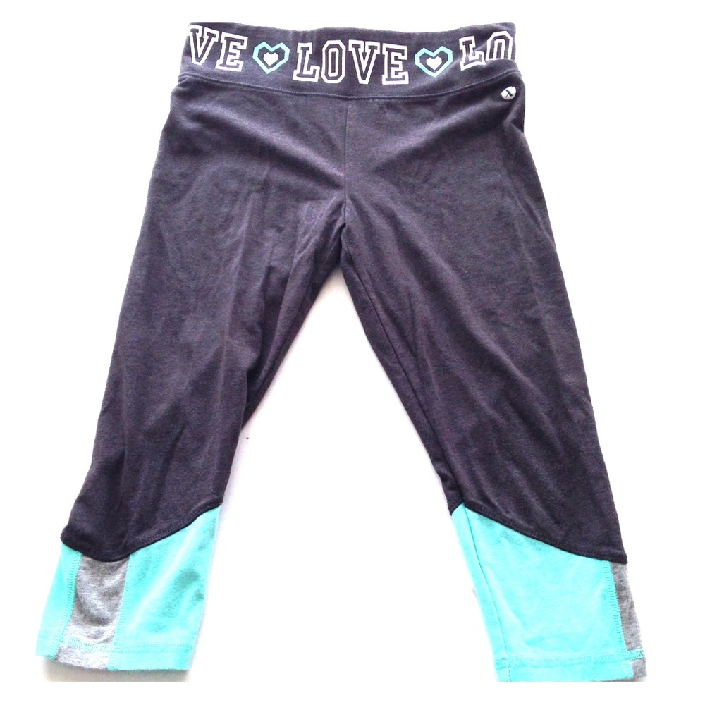 Xersion Gray and Teal Capris